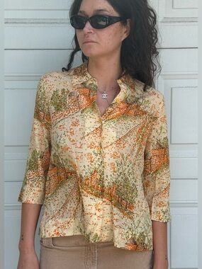 Vintage Cream & Orange Novelty Print Button-Up Blouse Satiny Rayon 3/4 Sleeve